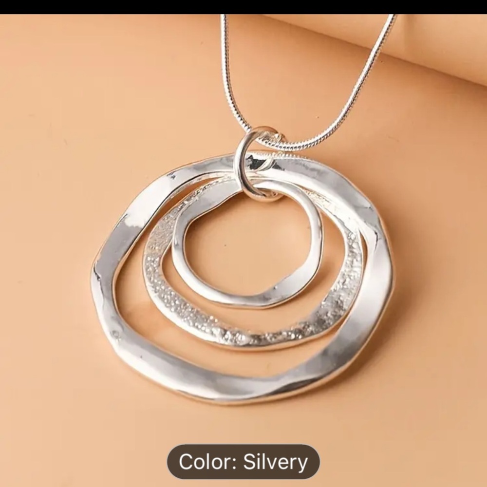 Vintage boho triple-ring pendant - Picture 2 of 2